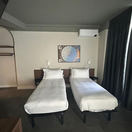 Hotel 22 Marzo Milan Luaran gambar